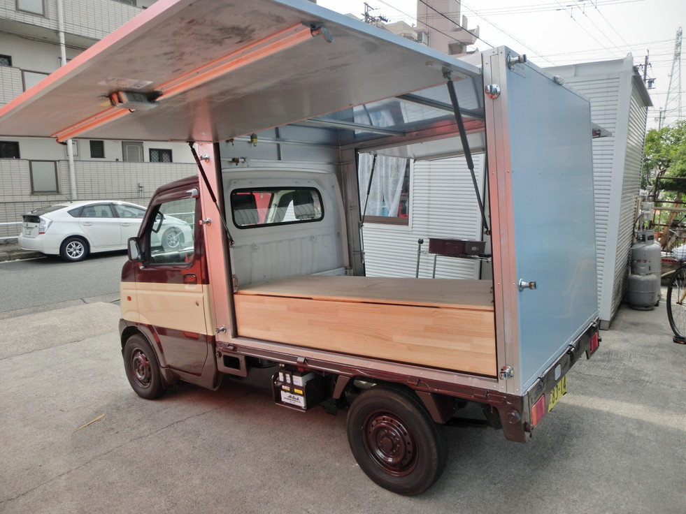 実績100台以上 キッチンカー製作 レンタルの専門店 誠矢製作所 福岡県