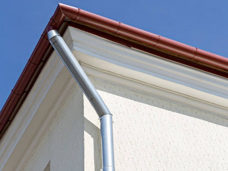 How to Select the Correct Gutter Size for Your Home
