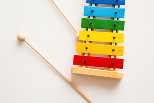 glockenspiel and beater 