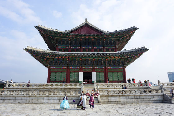 Seoul - City Run by K-Pop & Skin Care
