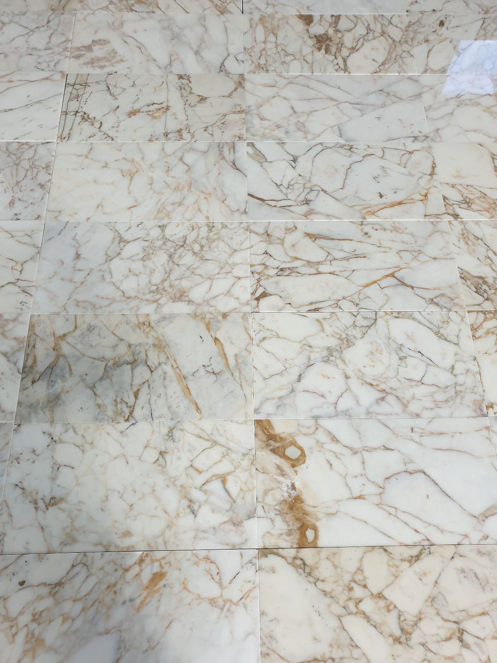 Thumbnail: Hawaiian Gold Marble Tile