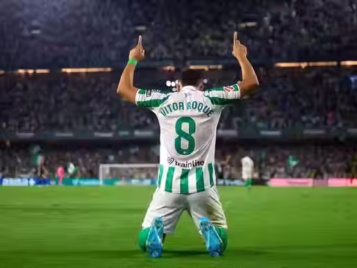 Palmeiras monitora situação de Vitor Roque e aguarda definição entre Barcelona e Betis