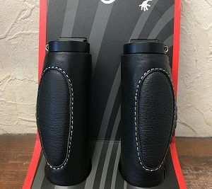 SALEモデルの牛皮グリップが残り1個【PARTS】