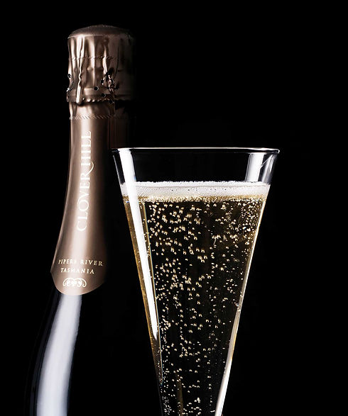 Clover-Hill-Sparkling-Bottle-+-Glass-2048.jpg