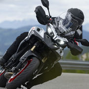 Benelli TRK 902 Stradale: la crossover stradale ricca di tecnologia