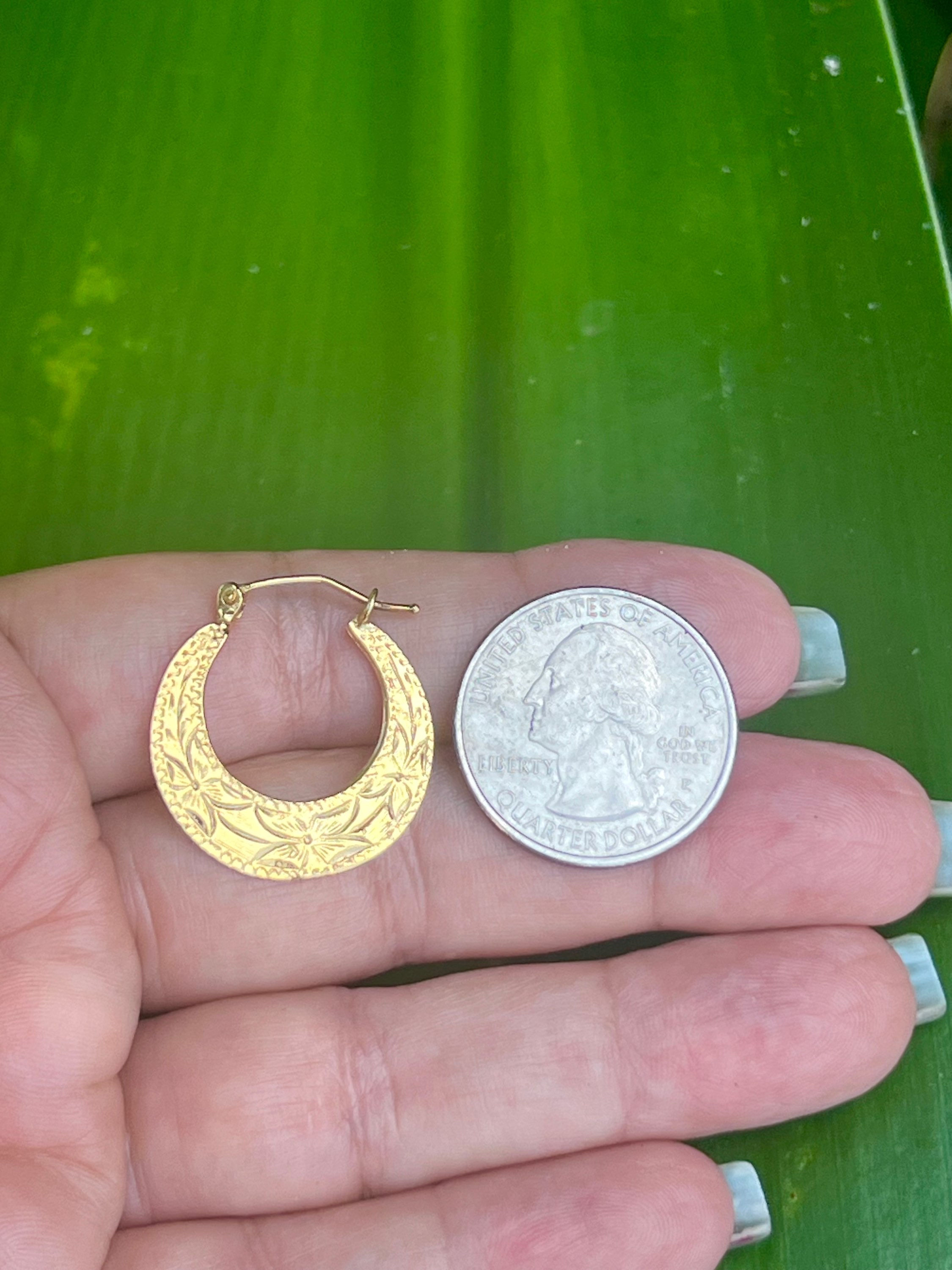 Quarter size 14k hoop