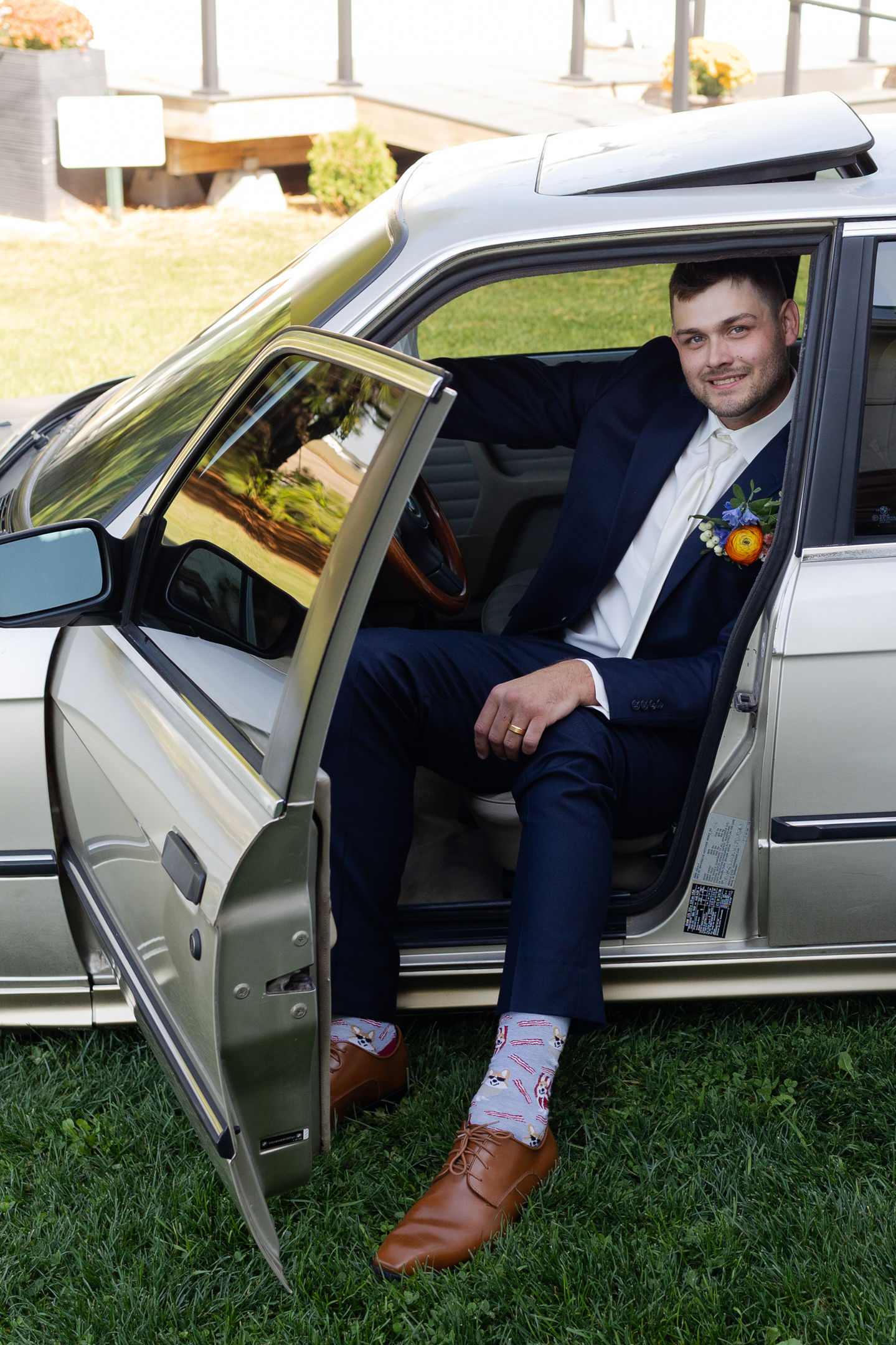 Groom in bmw