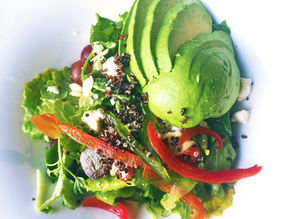 Summer Kale & Quinoa Salad Recipe