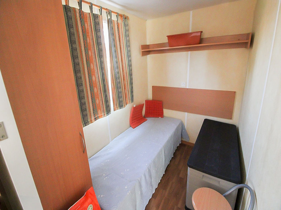 Thumbnail: Terreno rustico con una mobilhome