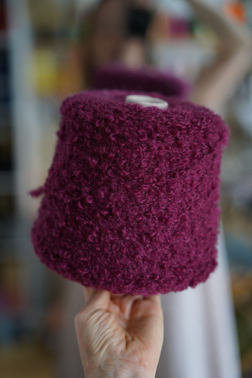 Миниатюра: Malachite Boucle (4 Colors)