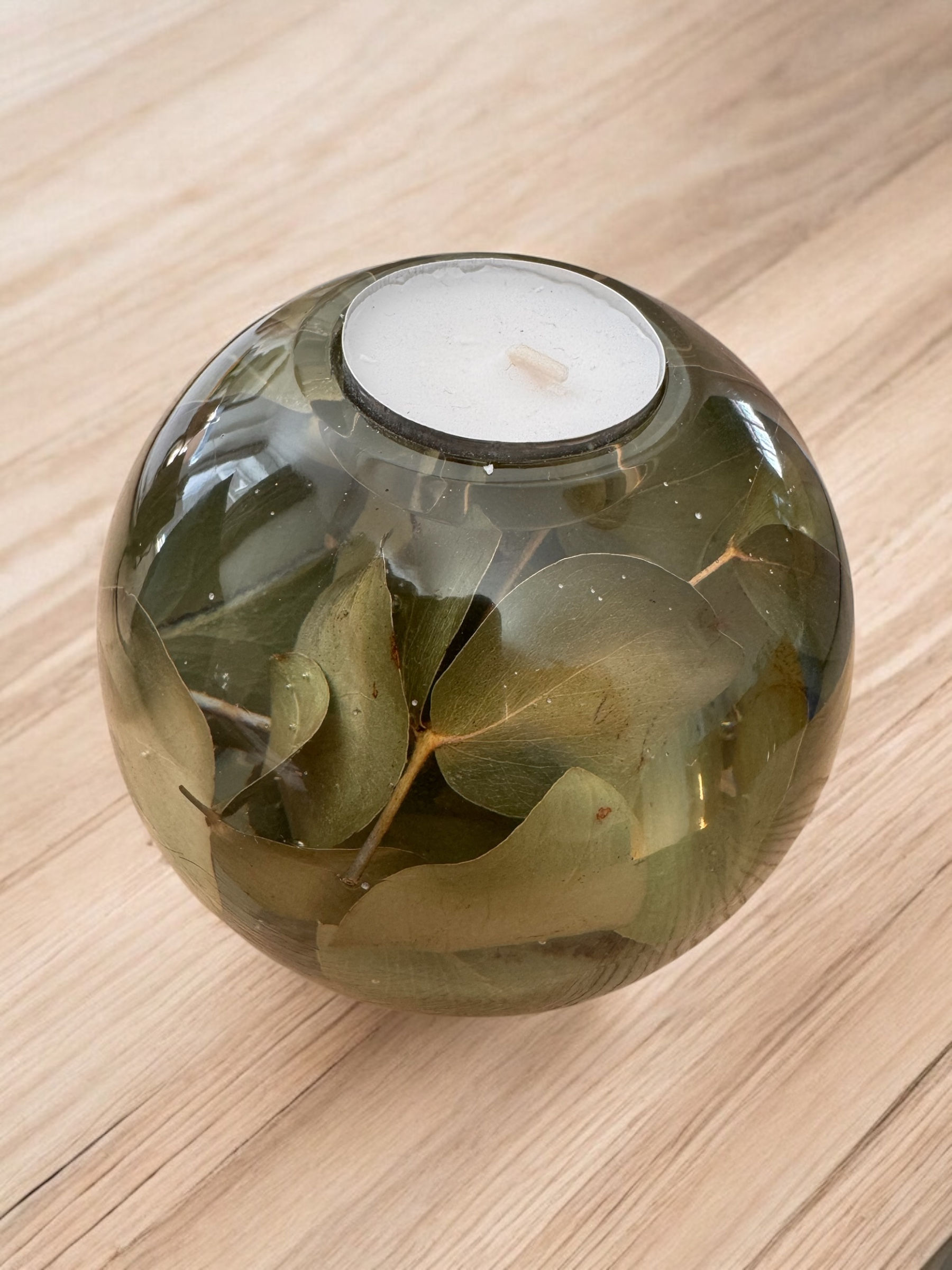 Eucalyptus Sphere Tea-light holder (large) 