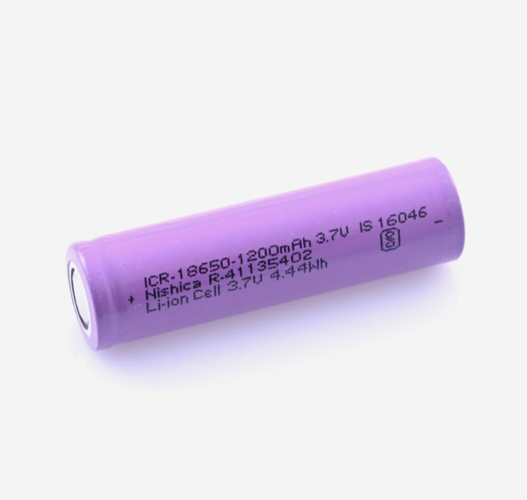 18650 Li - ion 3.7 V (1200 mAh) Rechargeable Battery