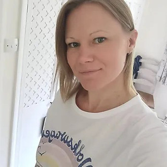 Michelle Roberts.jpg