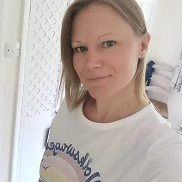 Michelle Roberts.jpg