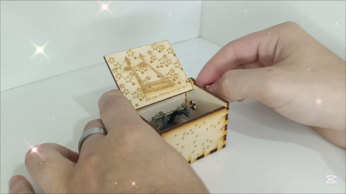 La La Land Music Box – City of Stars Wooden Romantic Collectible