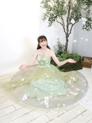 ドレス姿の女の子