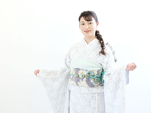 成人式振袖当日のお支度も.jpg
