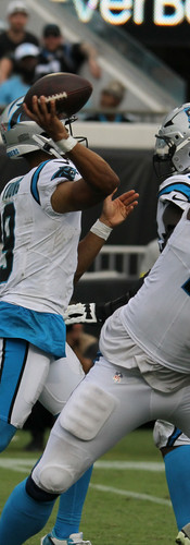 Bryce Young takes the snap