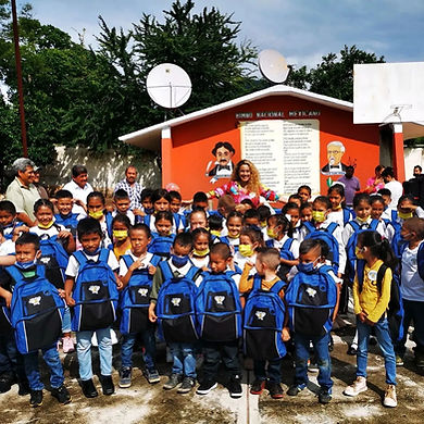 MILAGROS DE AMOR MOCHILA DE CORAZ_ON.jpg