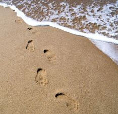 Yemima Mizrachi – p’ lech-lecha with Multilingual Subtitles