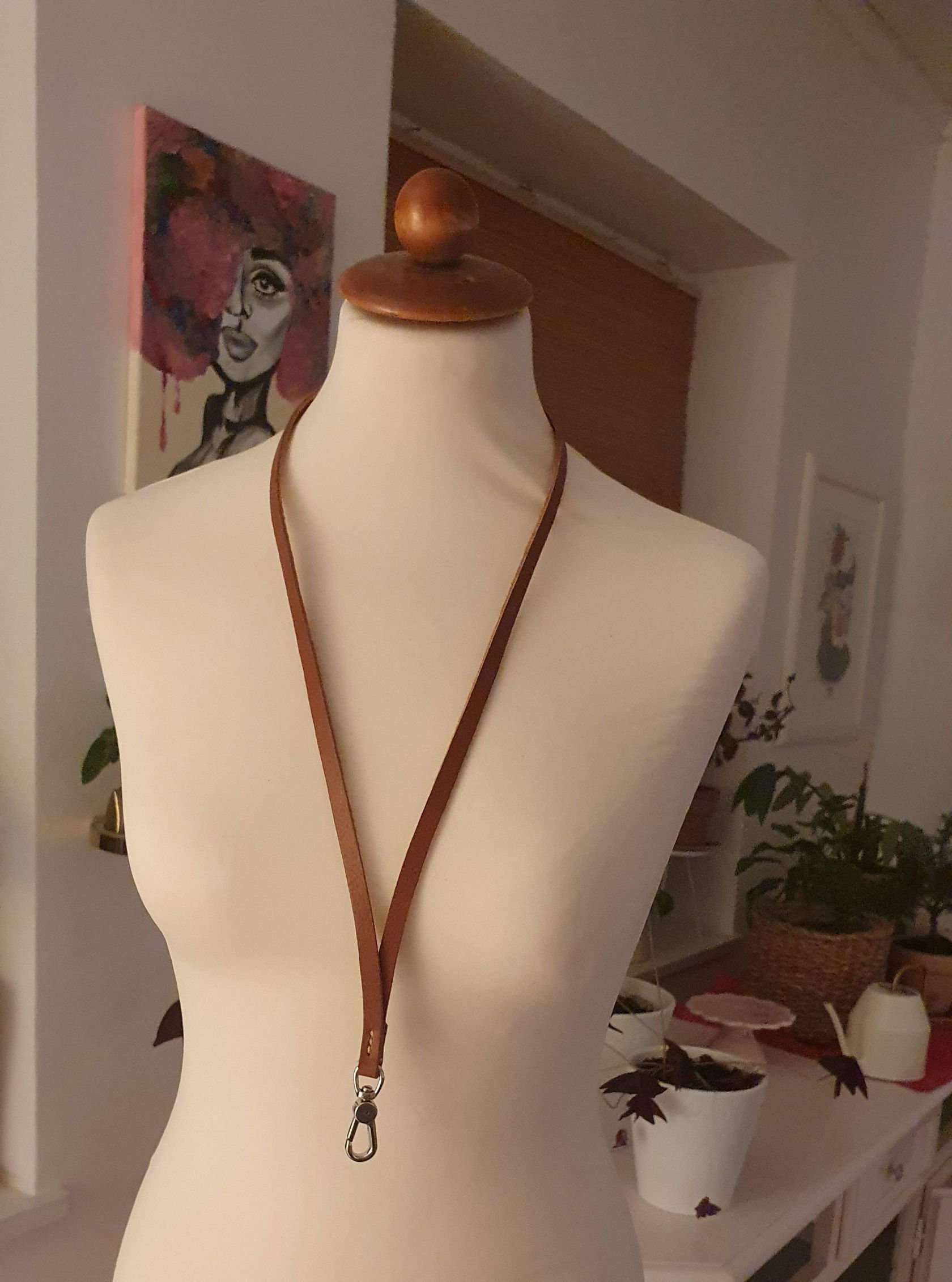 Nyckelband i cognacsfärgat läder