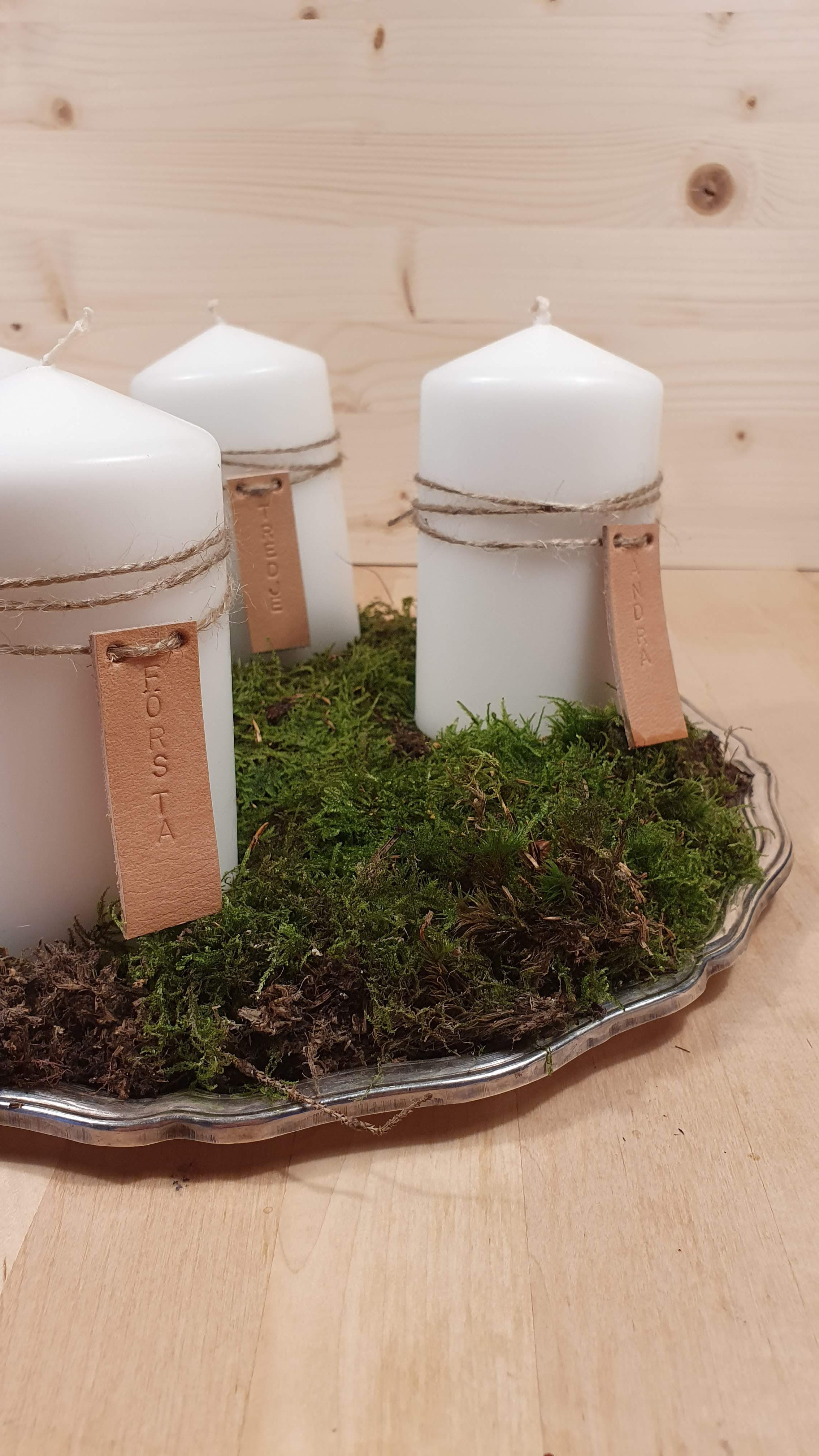 Ljusdetalj till advent, naturfärgat läder