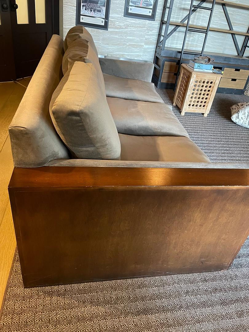 Thumbnail: Harbinger Block Island Sofa