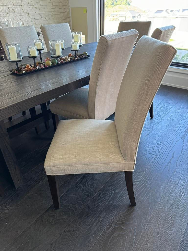 Thumbnail: Restoration Hardware Rectangle Oak Dining Table