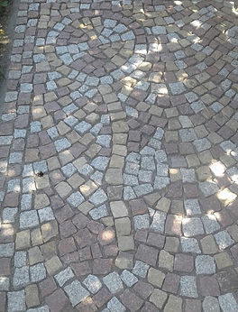 Pflasterarbeiten Hofstetter Baumpflege Carving Sachsen