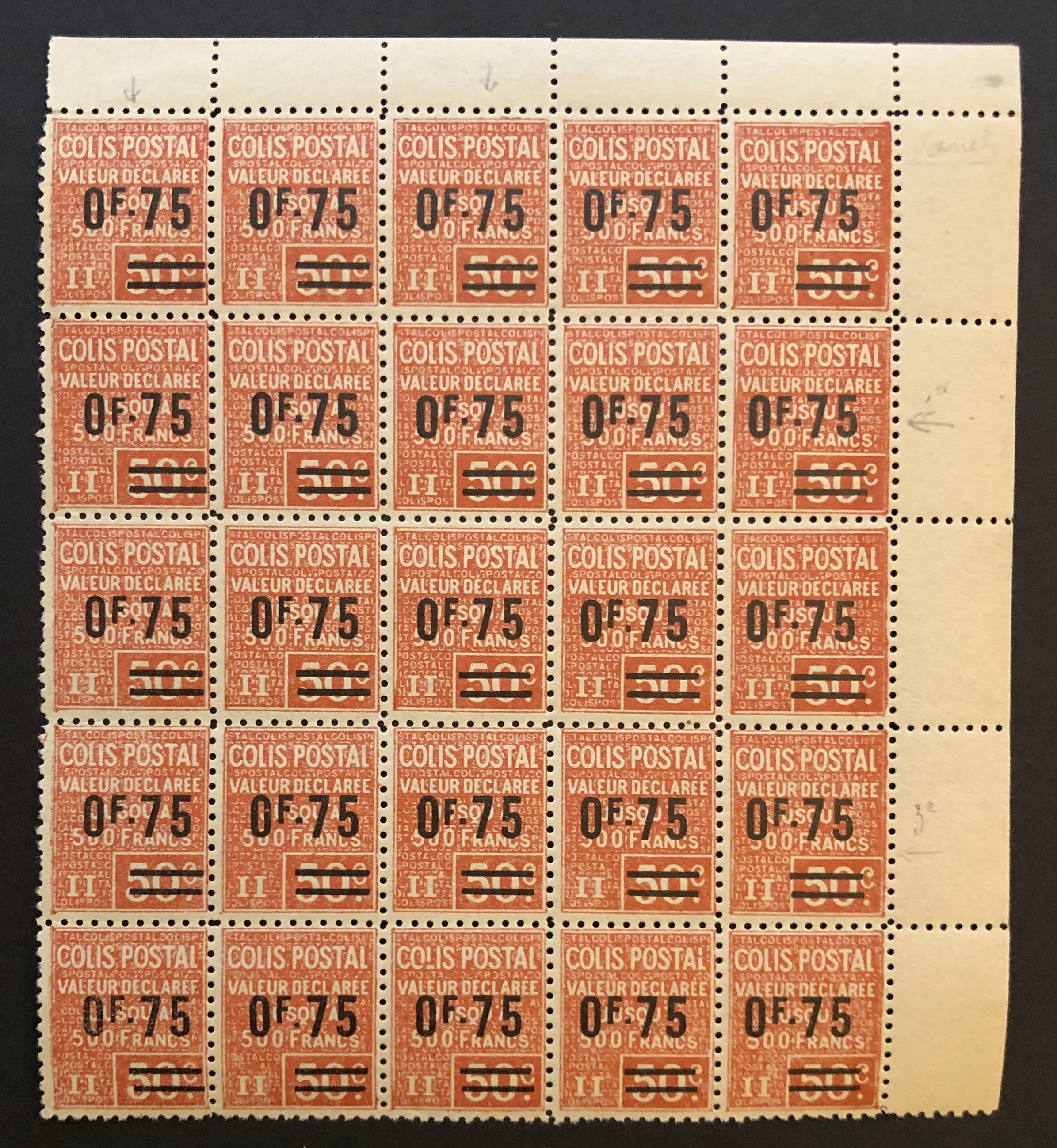 CP N° 91 ** bloc de 25 avec variétés