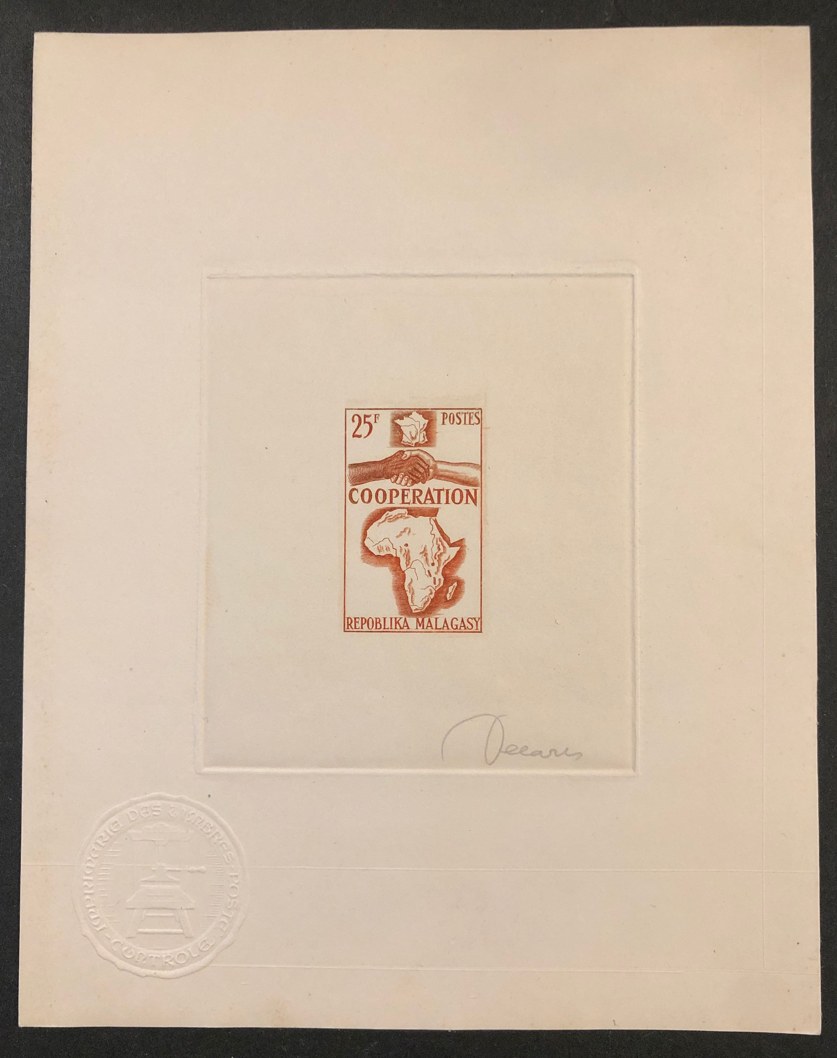 Graveur Decaris - Coopération