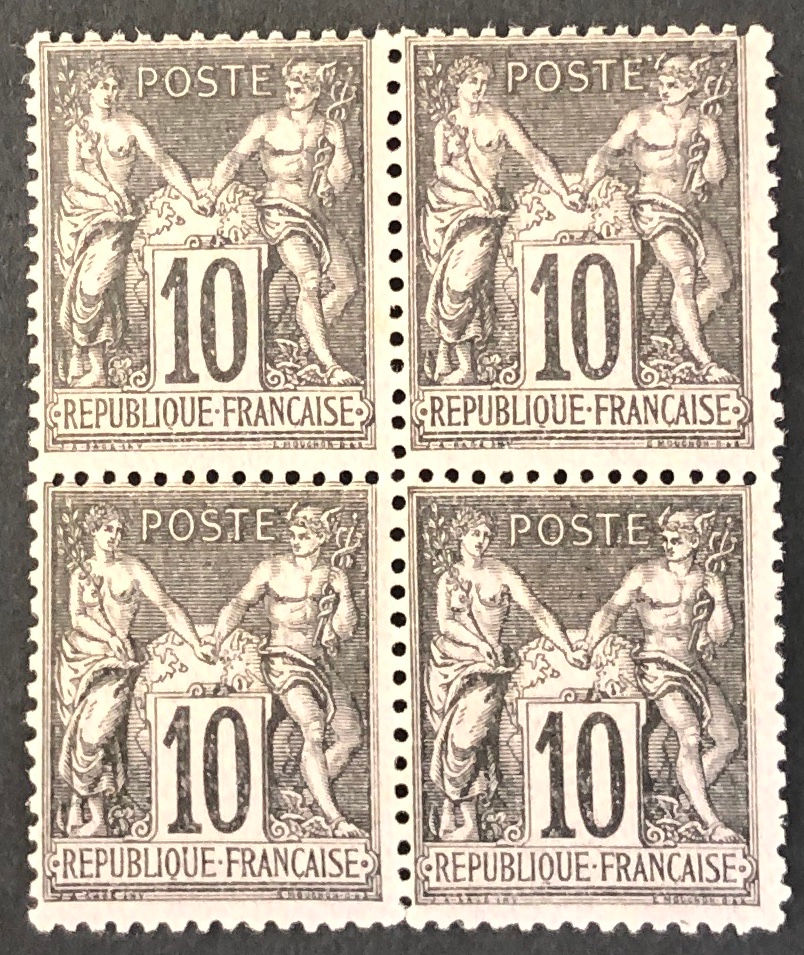 N° 103 ** bloc de 4