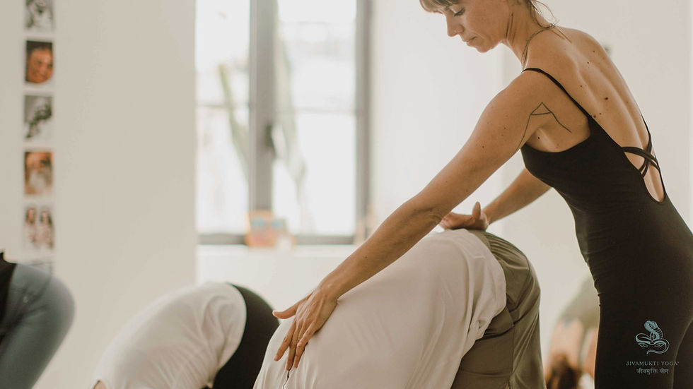 THE ART OF TOUCH • A weekend of Yoga Assists; with Diana Capitão