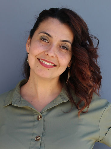 Susana Headshot_edited.jpg