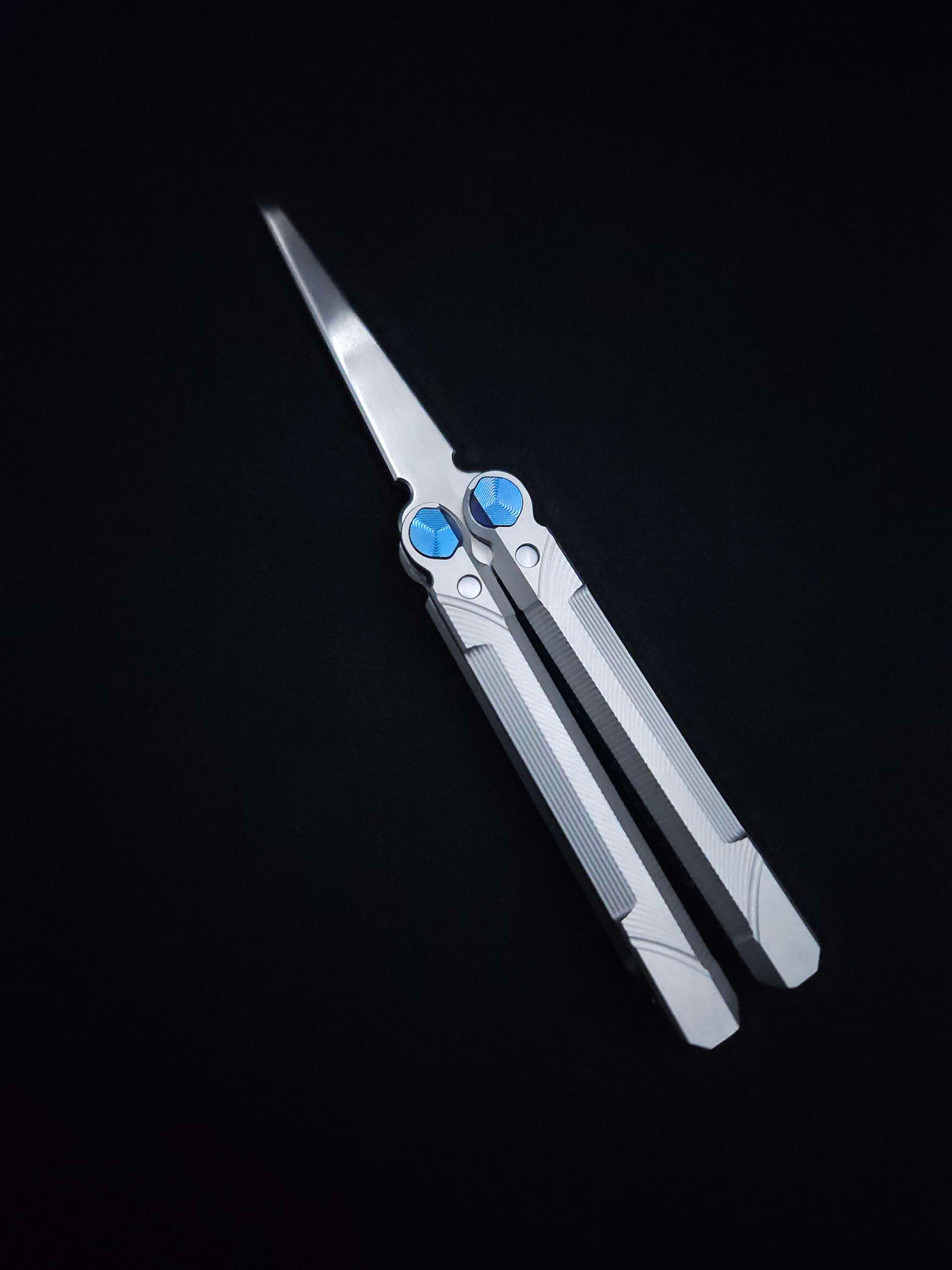 Single Prong Surfaced Style Butterfly Divot Tool
