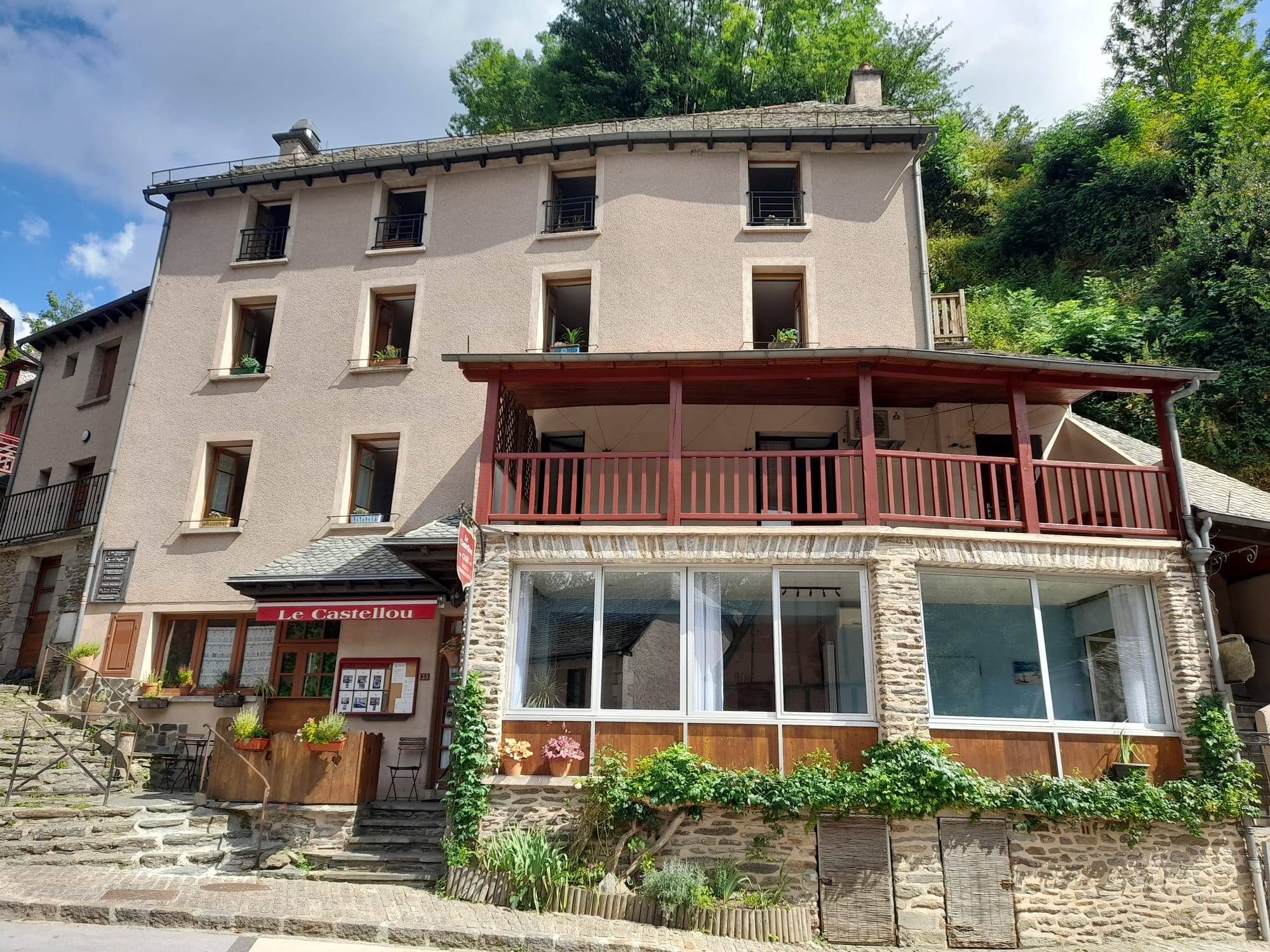Le Castellou photo 1