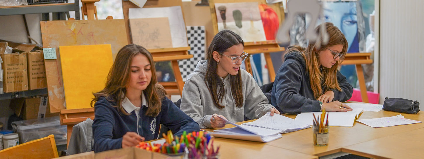 students in the IBS of Provence art room