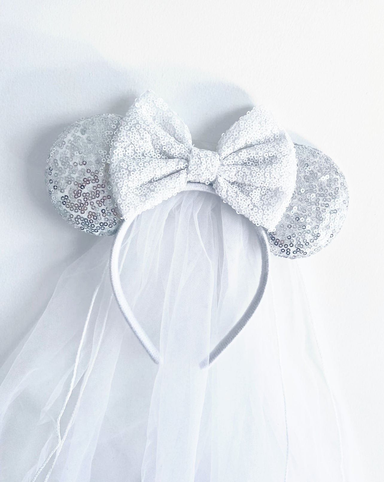 Diadema Minnie con velo