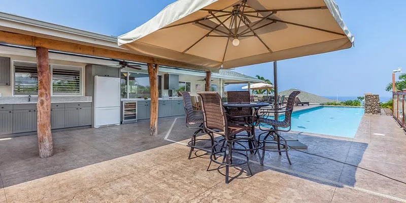 Outdoor-Cabinetry-Services.webp