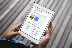 Greenchain-Group-Controller-Mockup.webp