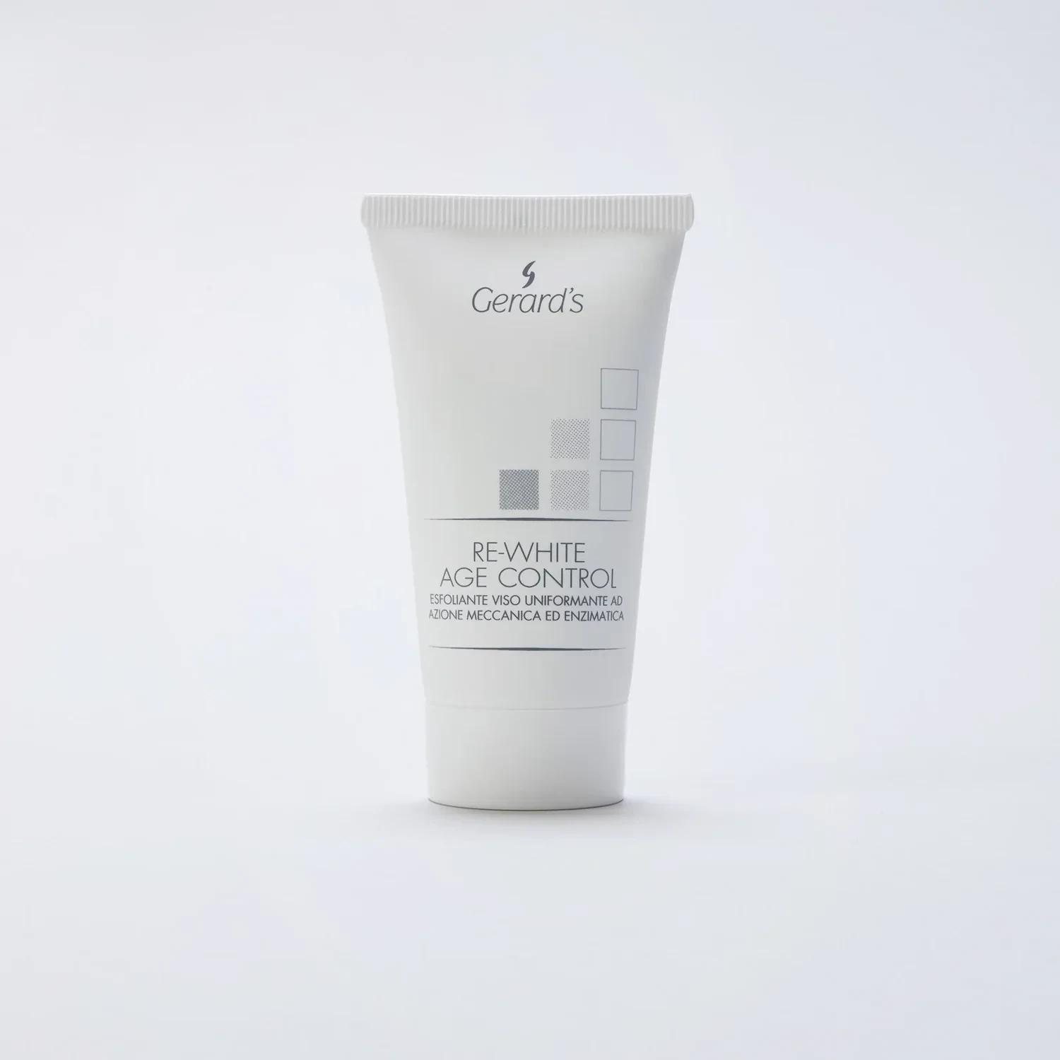 Huid gladmakende exfoliant met mechanische en enzymatische actie