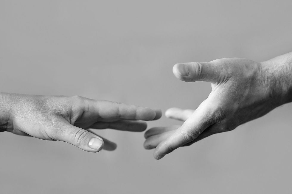 Reichende Hand welche Vertrauen schenkt
