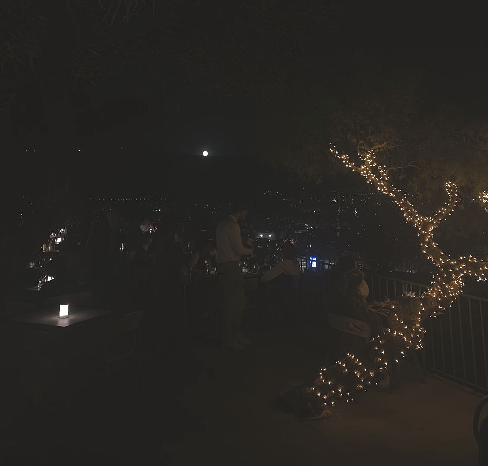 Full-moon, great food and wine and Athens at night time