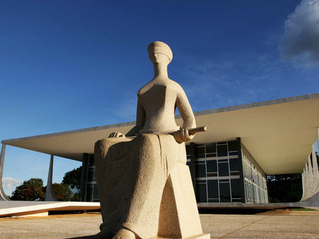 STF devolve ao Plenário competência para julgar inquéritos e ações contra parlamentares
