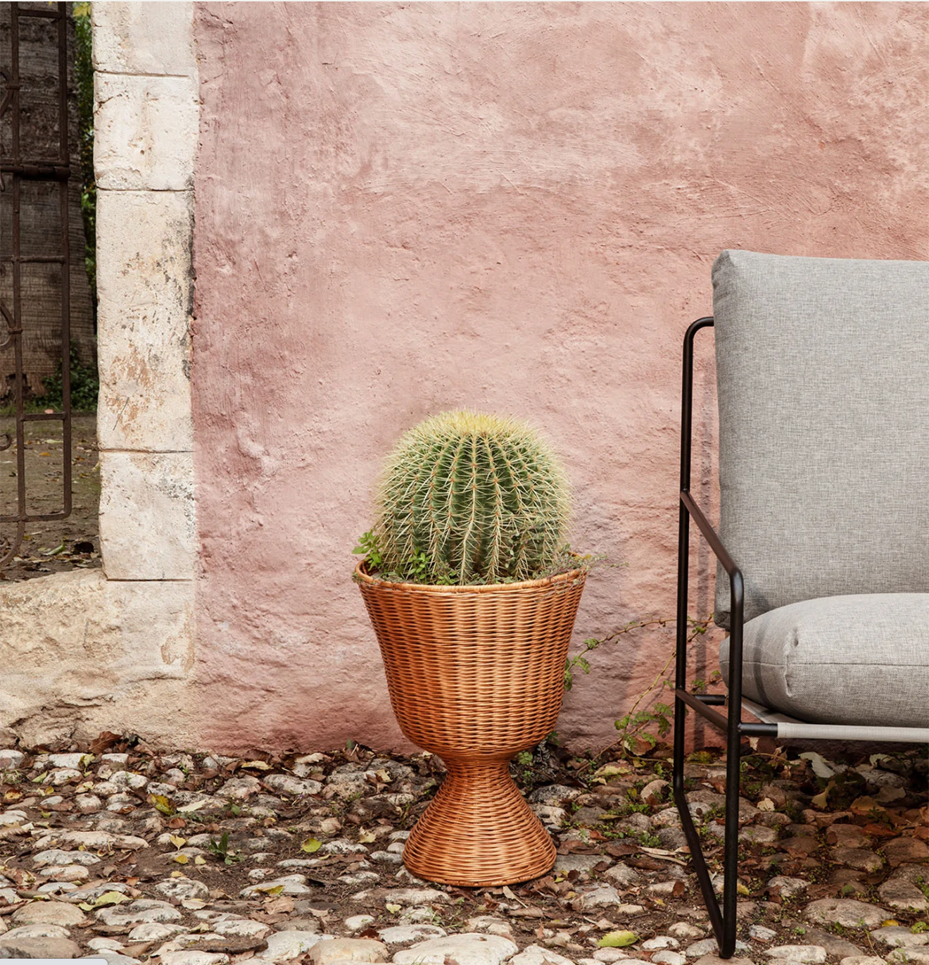 ferm LIVING Agnes Plant Stand Small