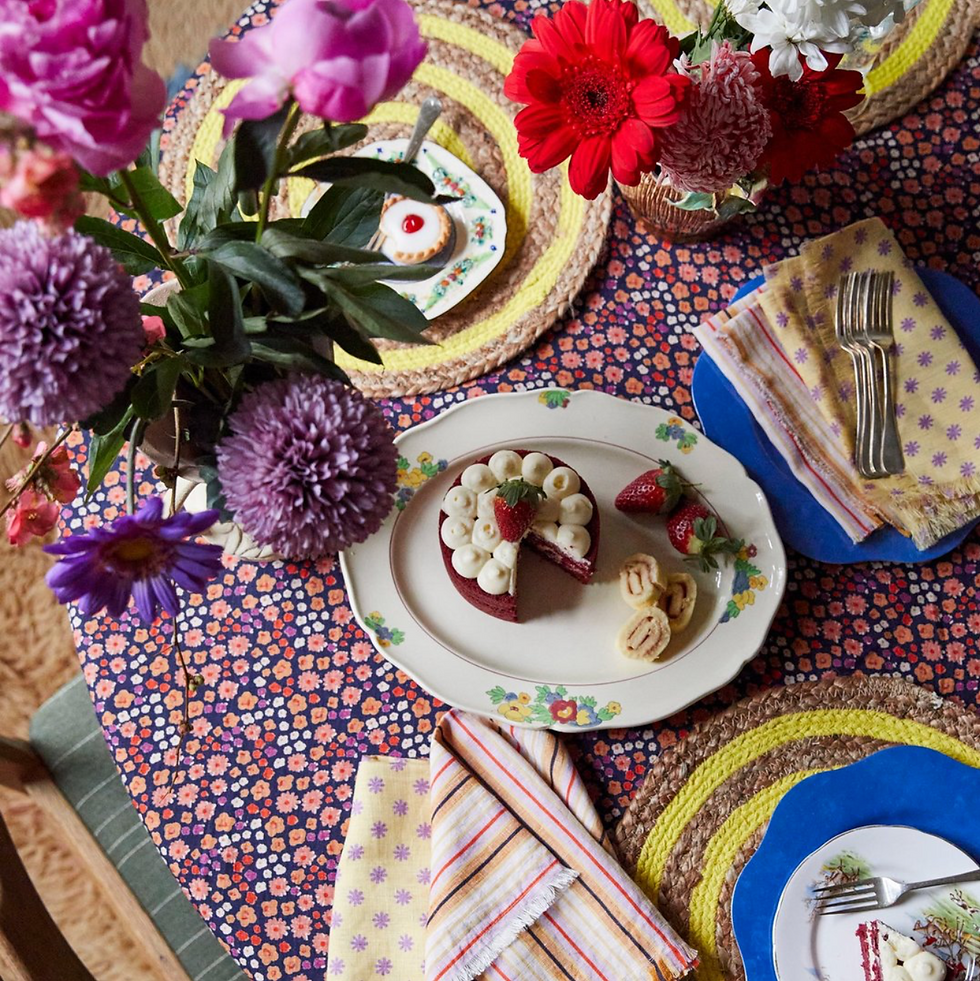 Thumbnail: Sage & Clare -  Tio Round Placemat Set/4 - Neon Yellow