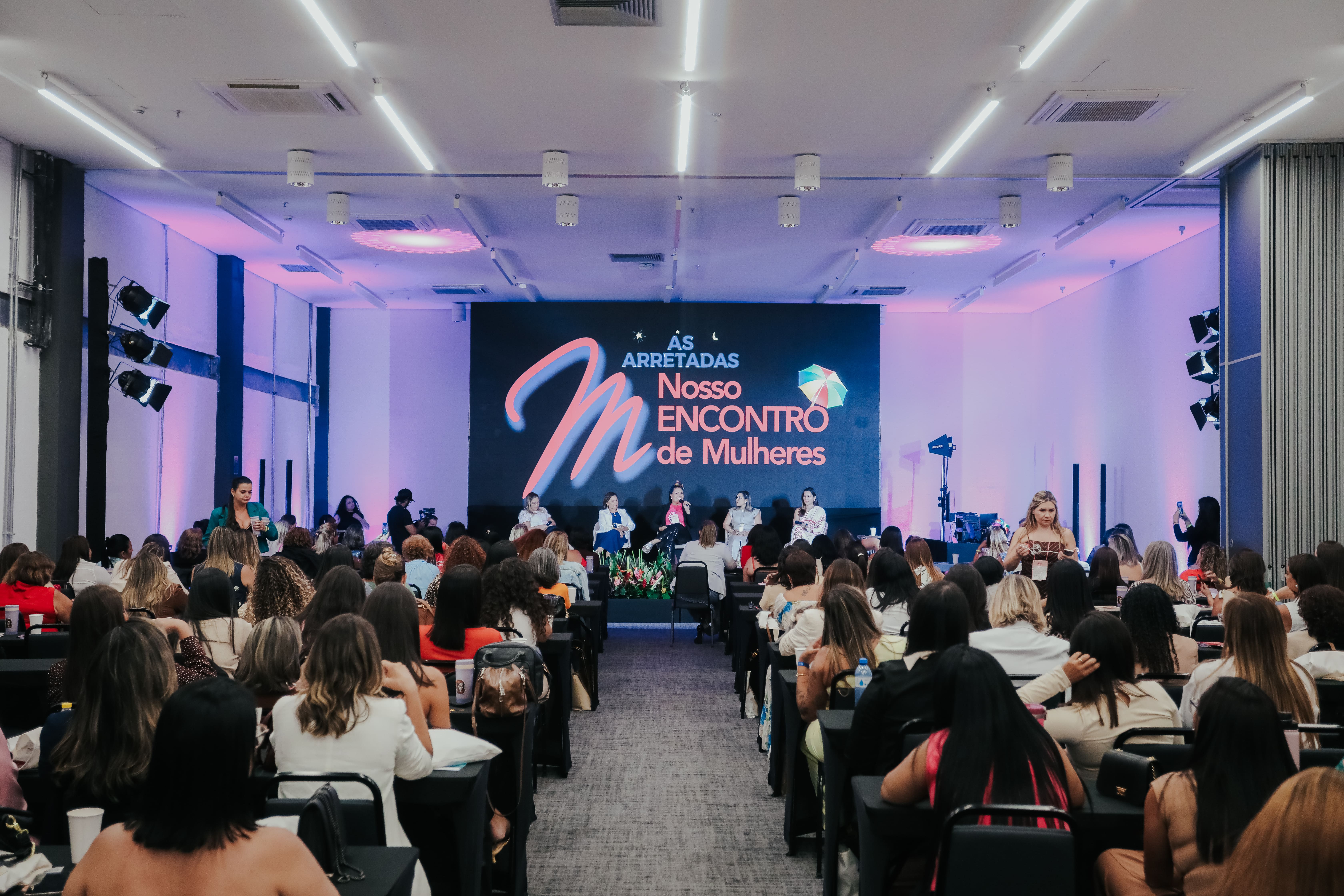 Real event gathering of women