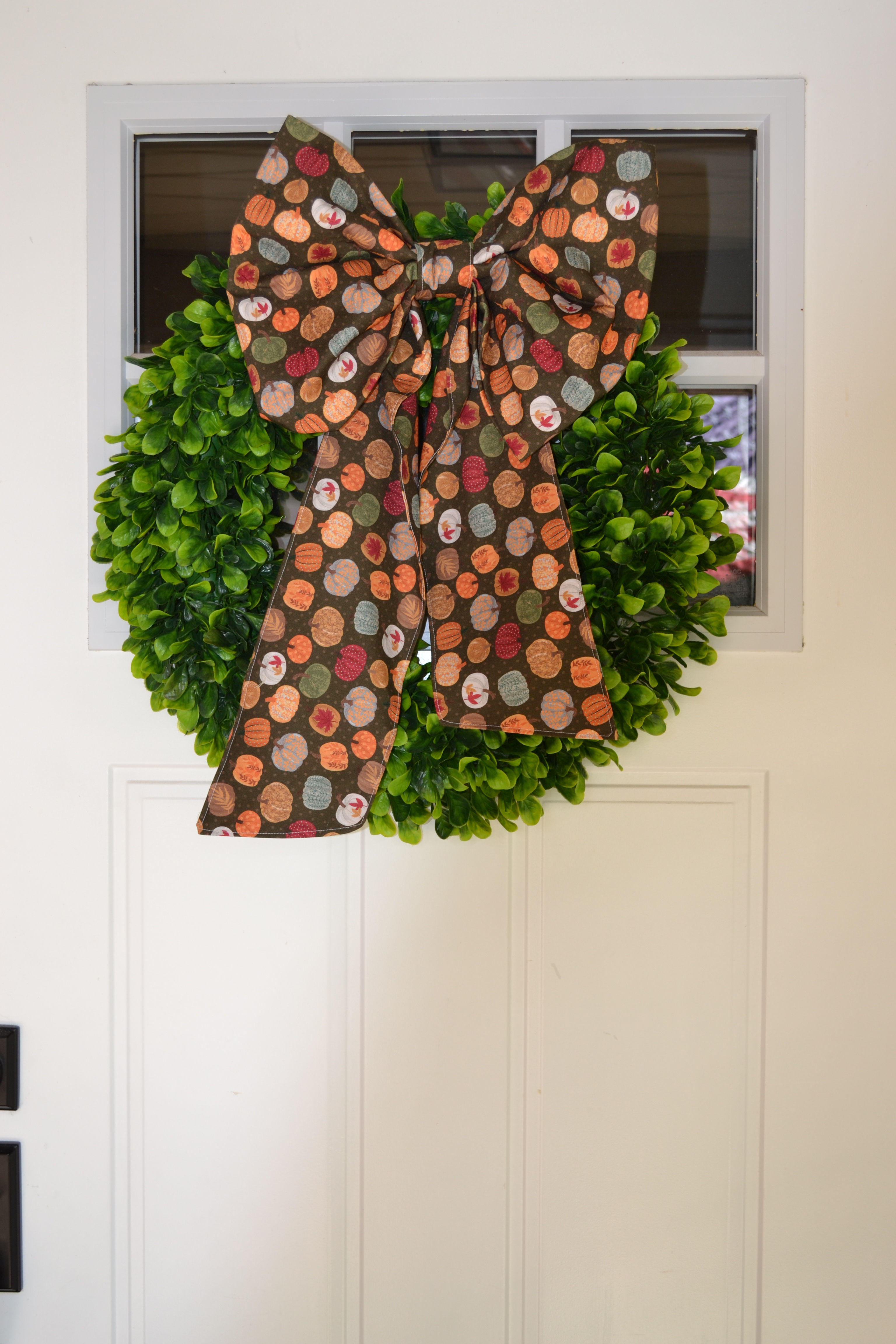 Brown Pumpkin door bow