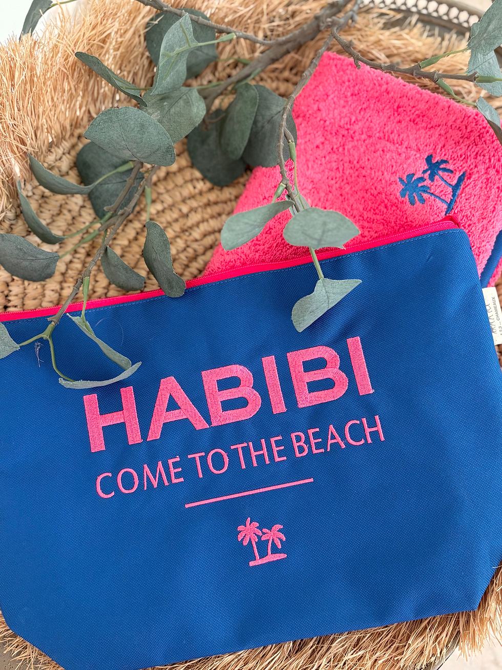 Miniature : Trousse de plage XL et son Coussin de plage gonflable.