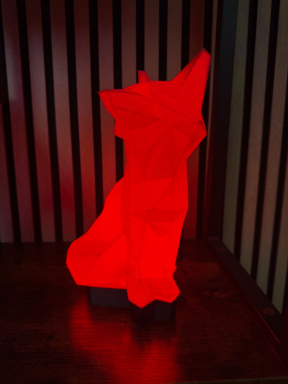 Thumbnail: Geometric Fox Lamp